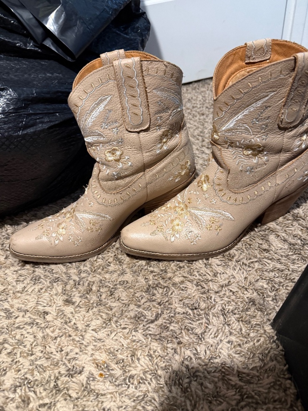 Dingo Ankle Boots